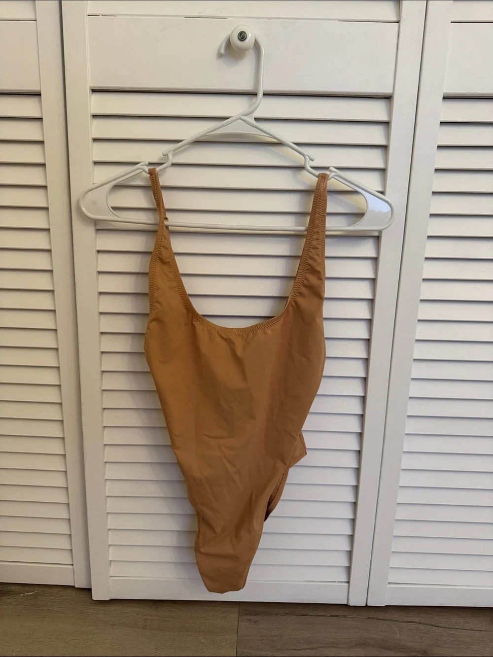 Skims Signature Swim Scoop Neck One Piece